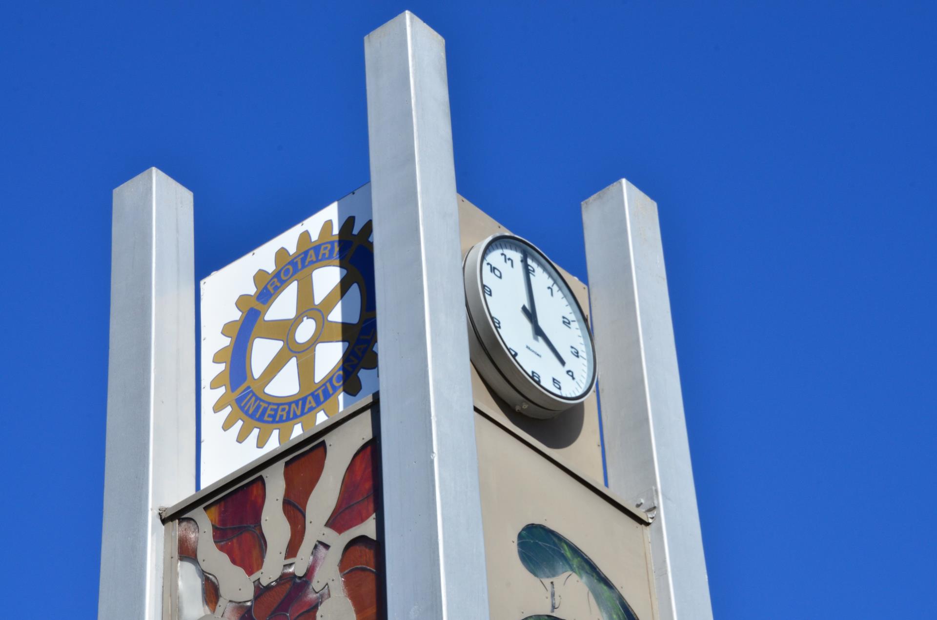 Rotary Clock Up Close