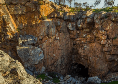 Watheroo Walk Trails: Jingemia Cave