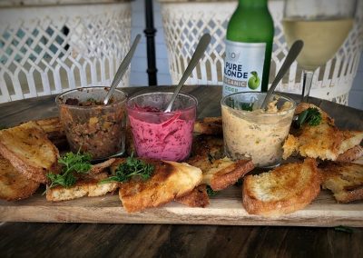 Jeanne d'Moore Platter